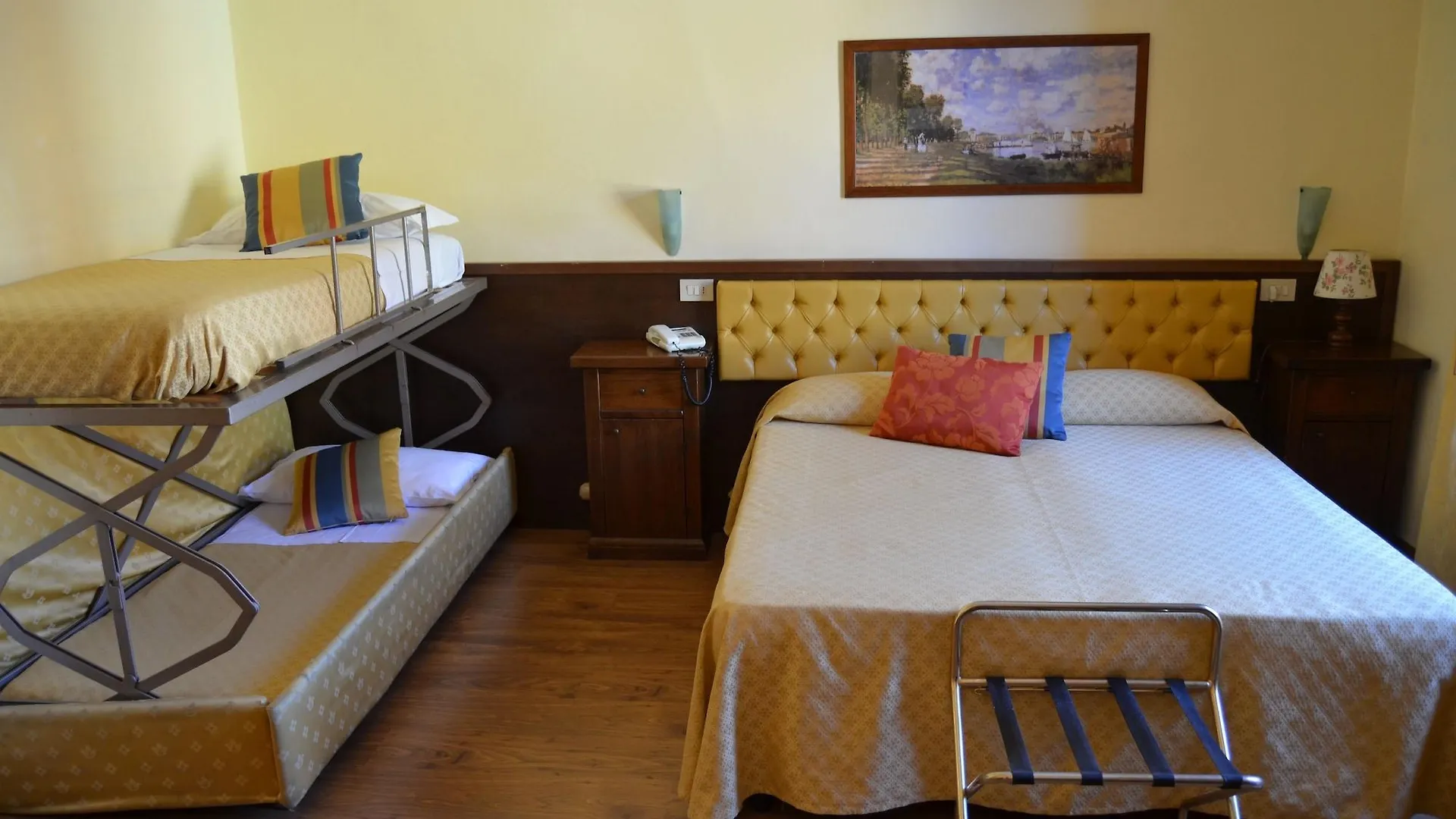 Hotel Minerva Pisa 3*,