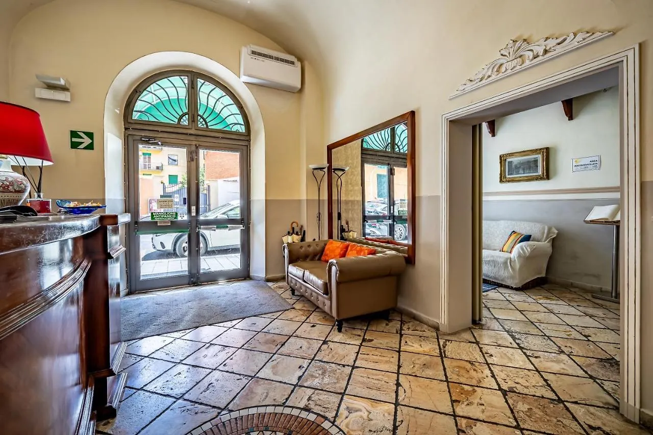 ***  Hotel Minerva Pisa Olaszország