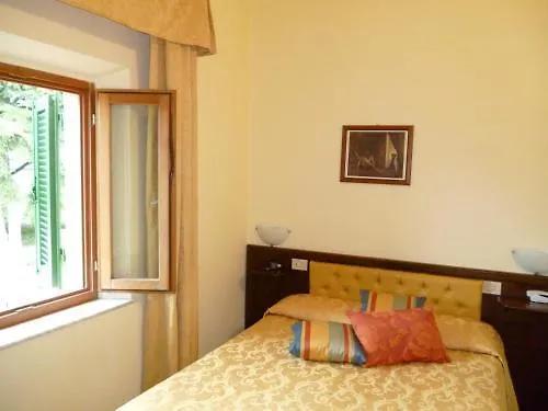 Hotel Minerva Pisa 3*,