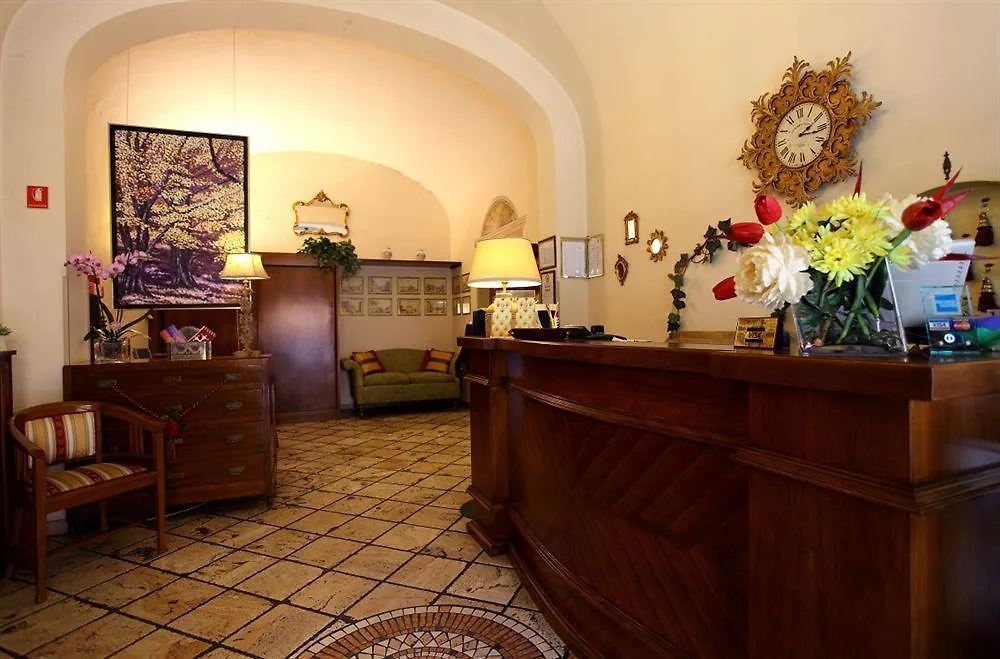 ***  Hotel Minerva Pisa Olaszország