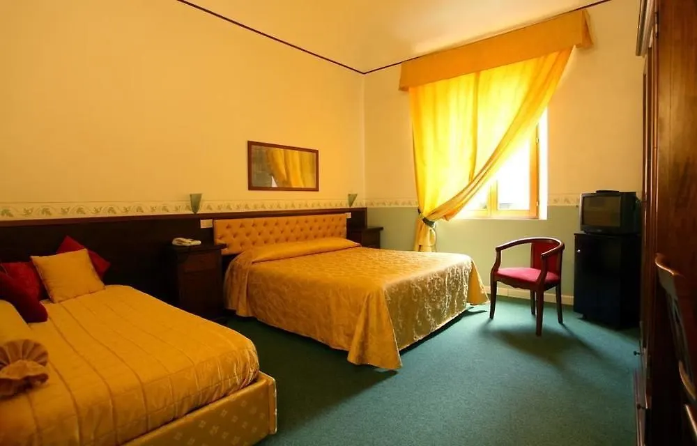 Hotel Minerva Pisa